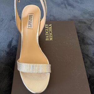 Badgley Mischka Gold Heels Size 8.5 – Worn Once